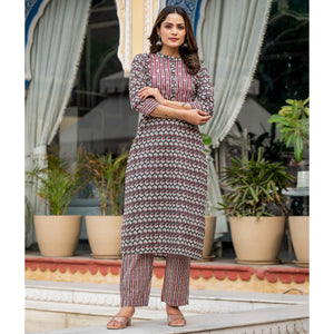 grey-floral-printed-pure-cotton-straight-salwar-suit