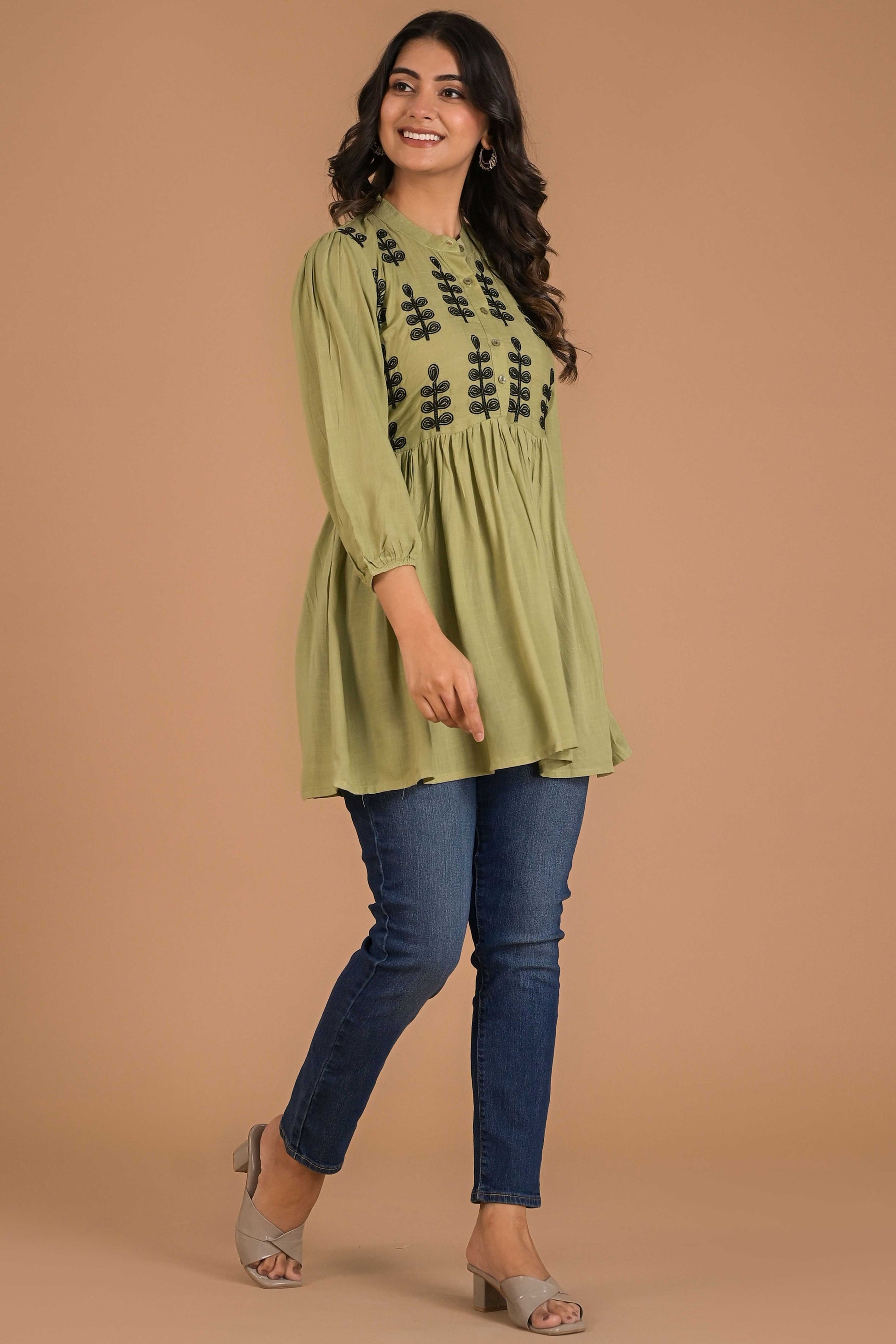 green-embroidered-cotton-slub-top