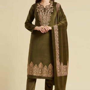 green-embroidered-velvet-straight-salwar-suit-1