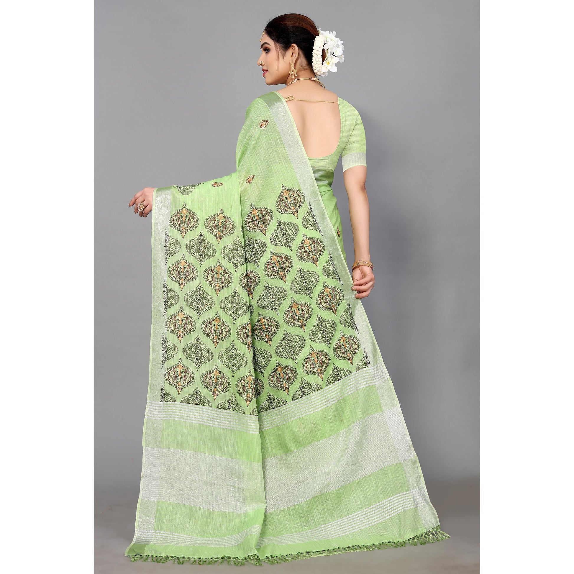 green-embroidered-cotton-silk-saree-with-tassels