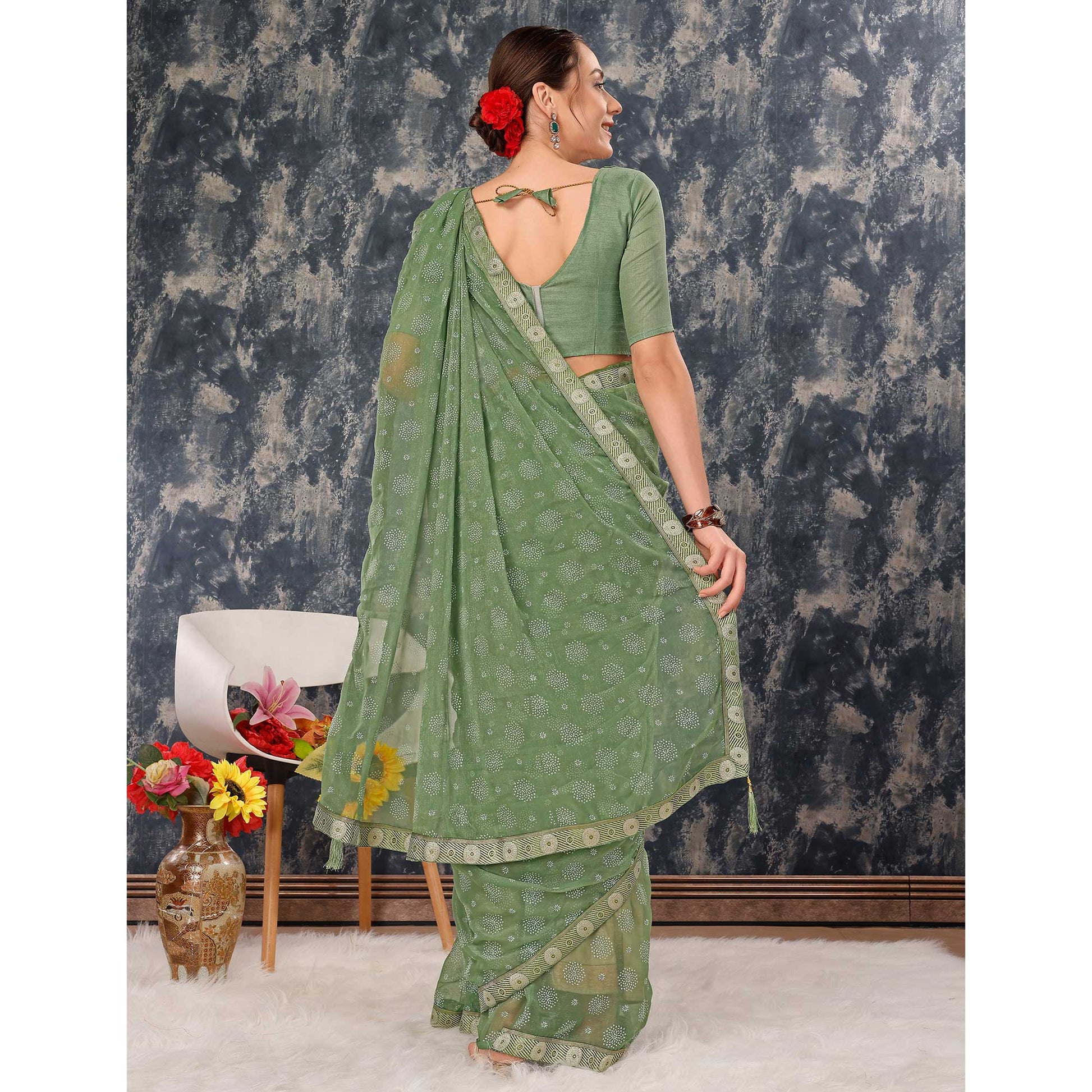 green-printed-chiffon-saree-with-lace-border-6