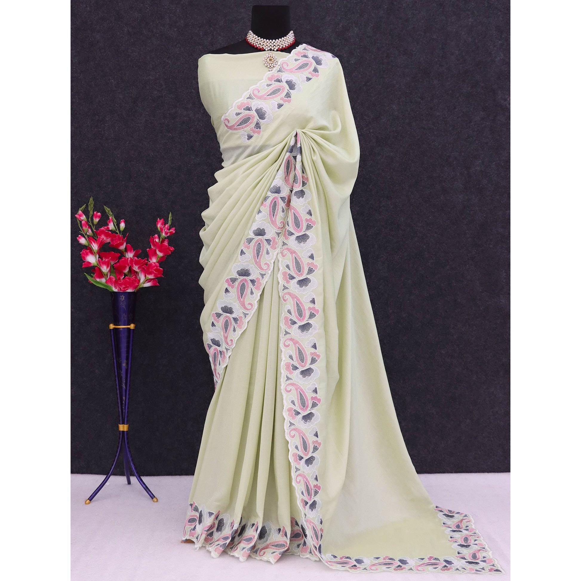 green-floral-embroidered-vichitra-silk-saree-4