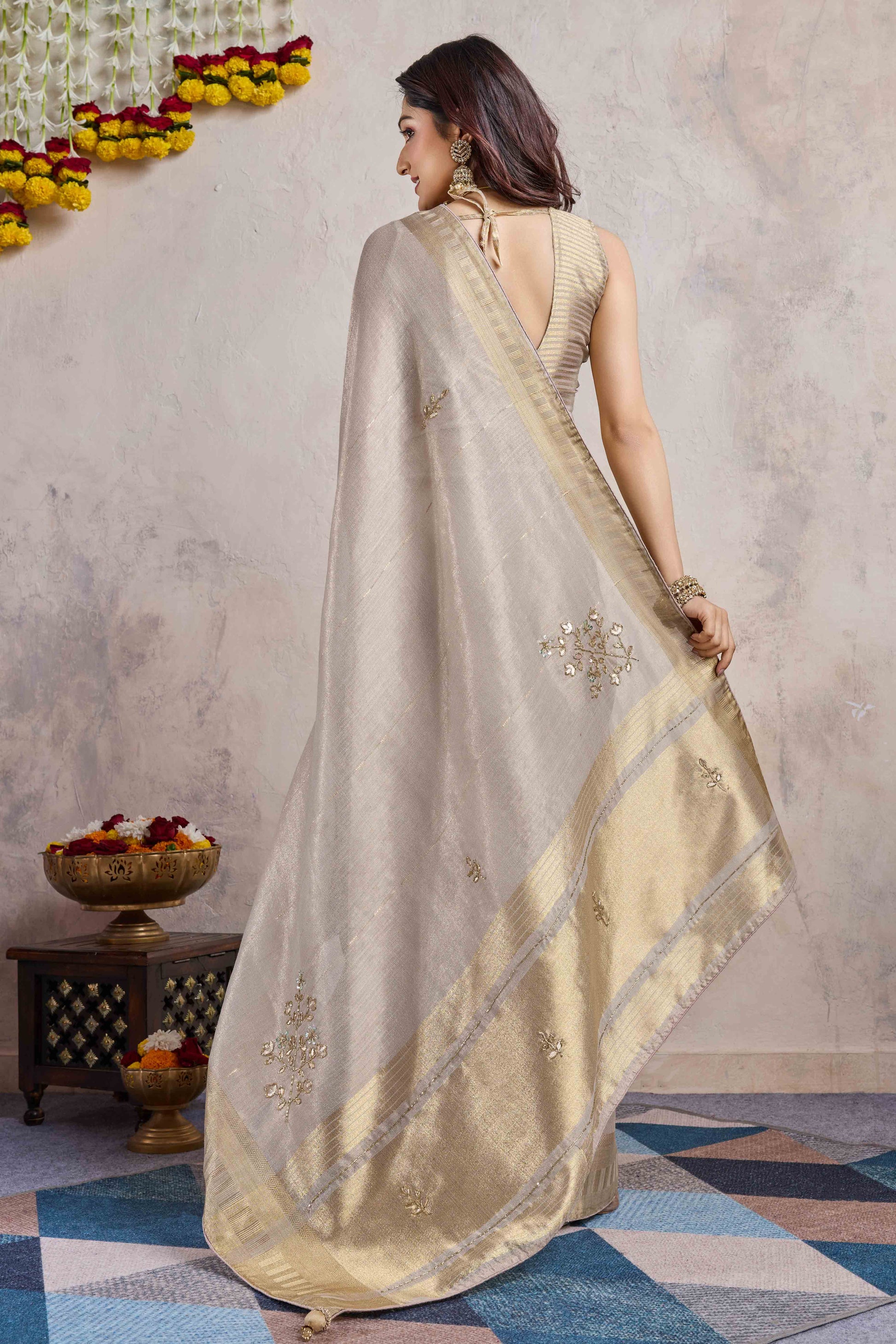 grey-beads-work-woven-linen-slub-saree