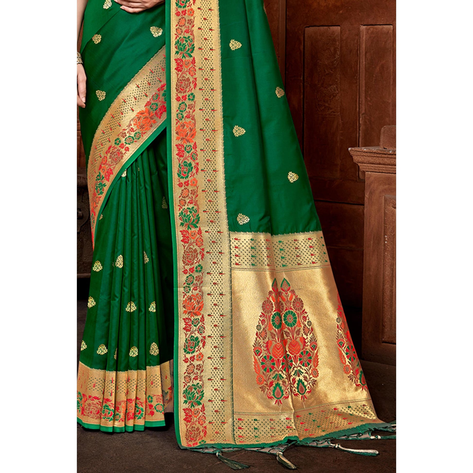 green-woven-paithani-banarasi-silk-saree-with-tassels
