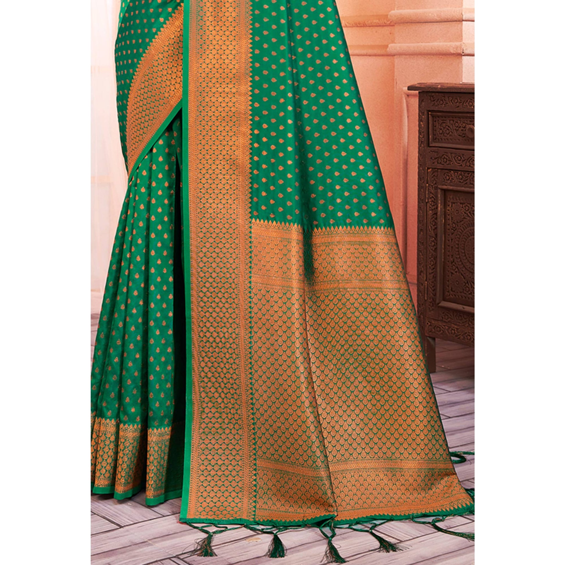 green-woven-banarasi-silk-saree-with-tassels-12