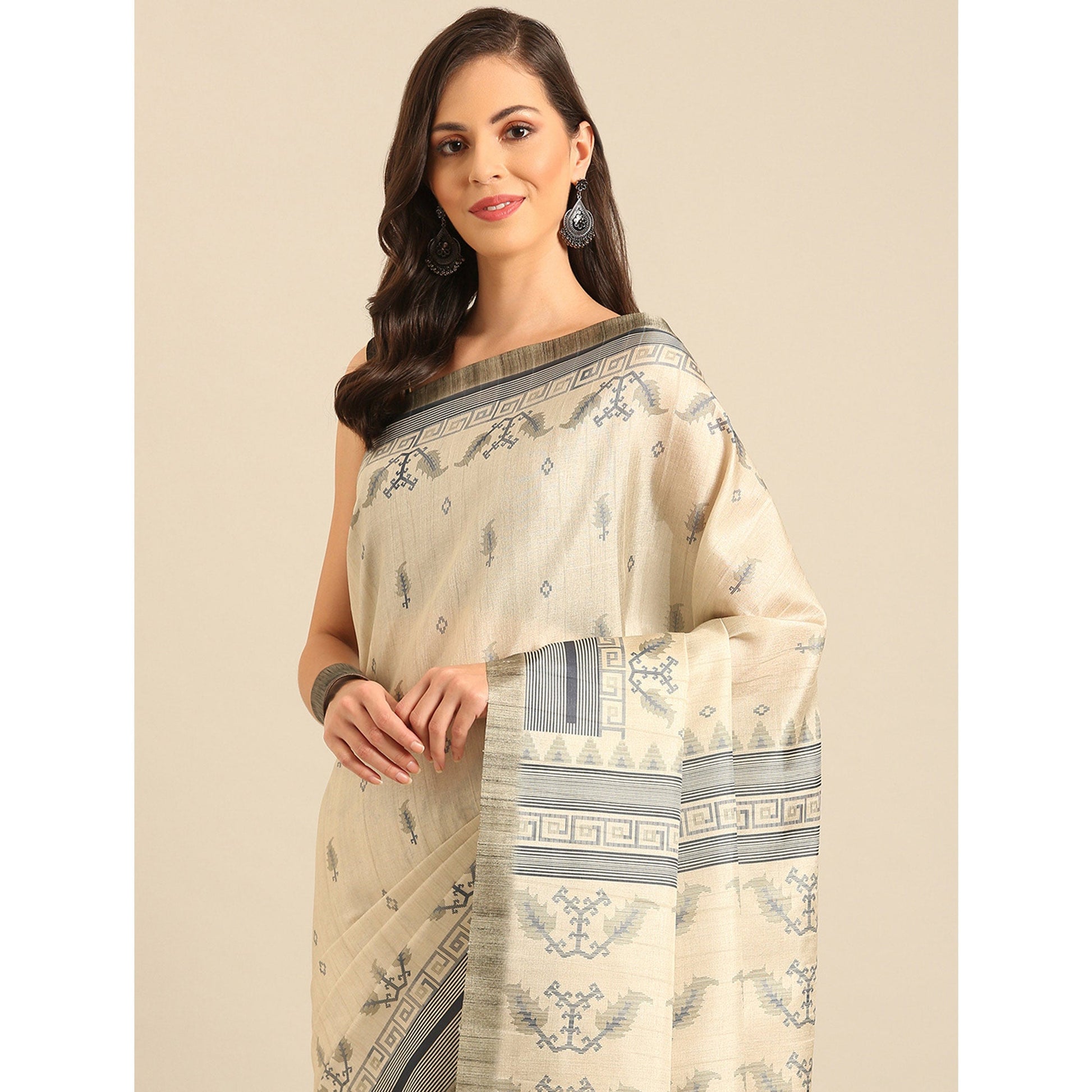 Cream Digital Print Cotton Blend Saree