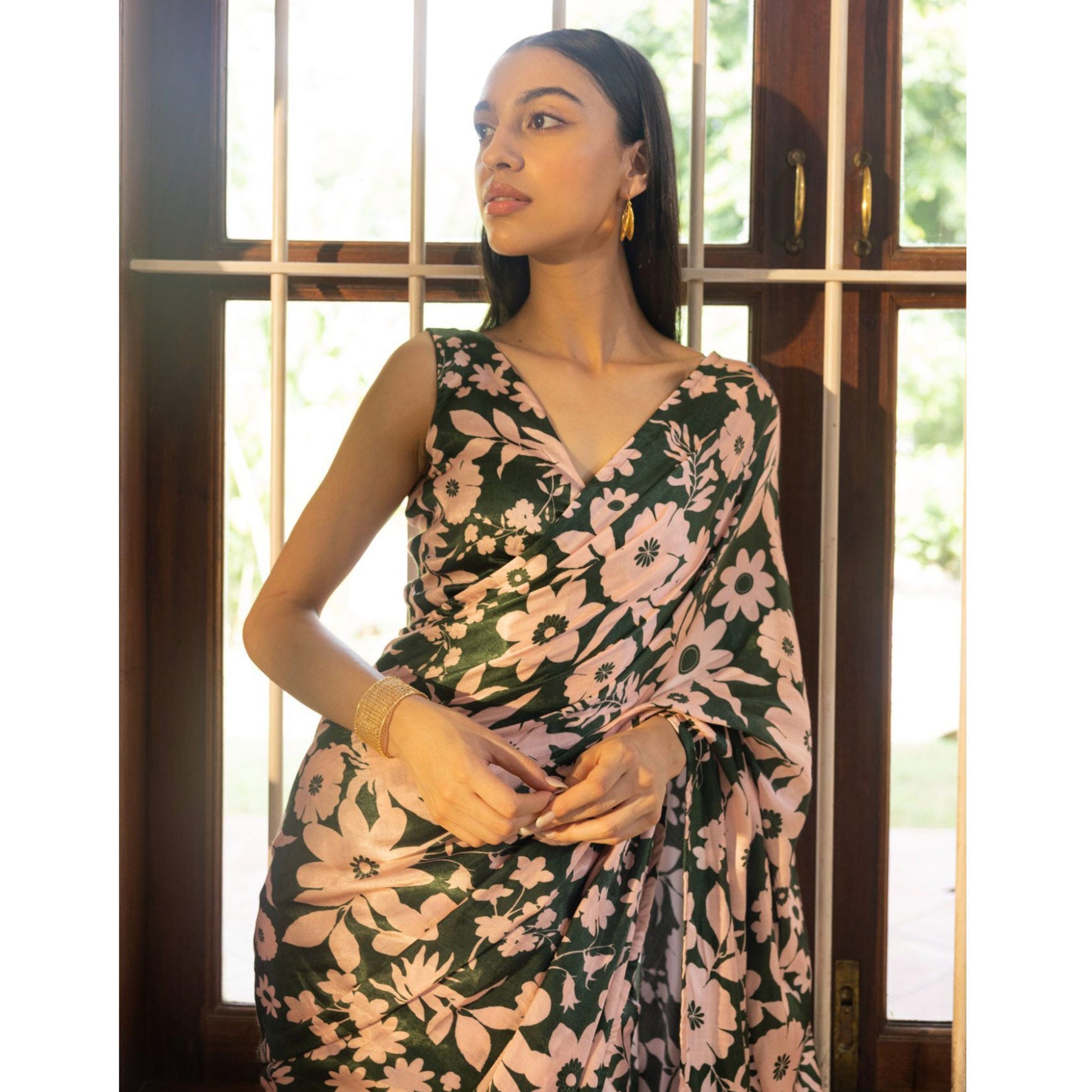 green-digital-printed-satin-saree-6