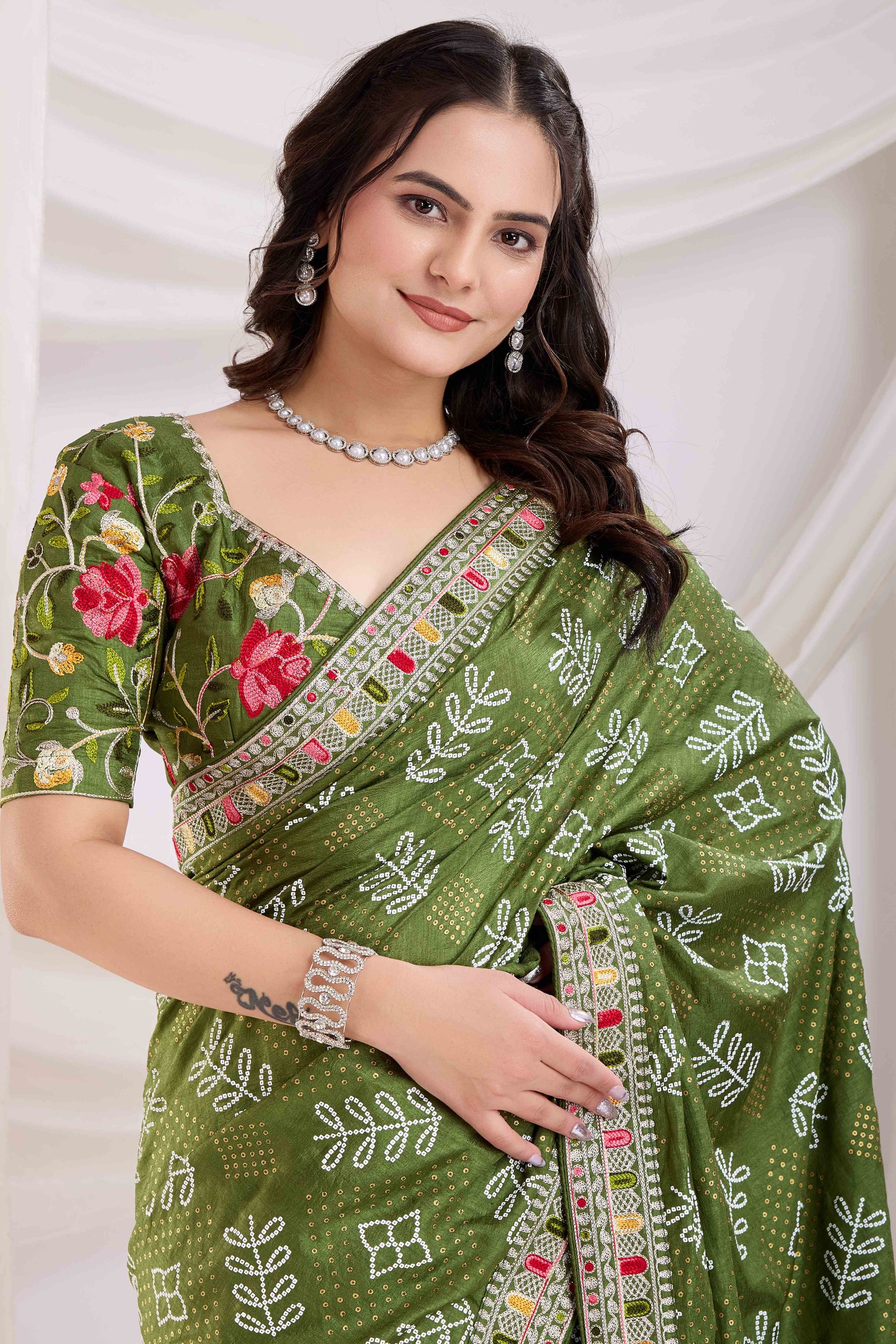green-bandhani-printed-with-embroidered-border-vichitra-silk-saree
