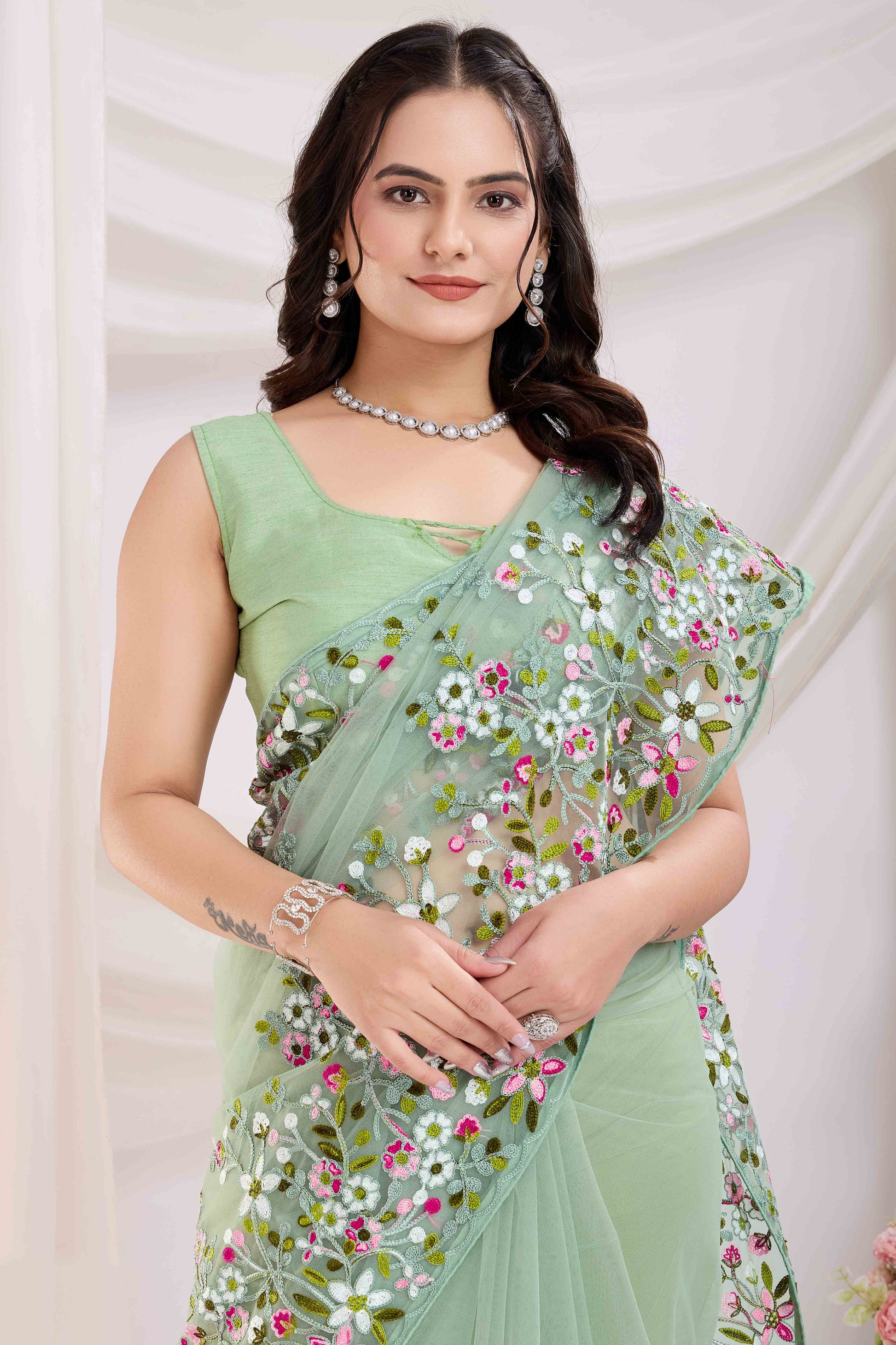 green-floral-embroidered-net-saree-31