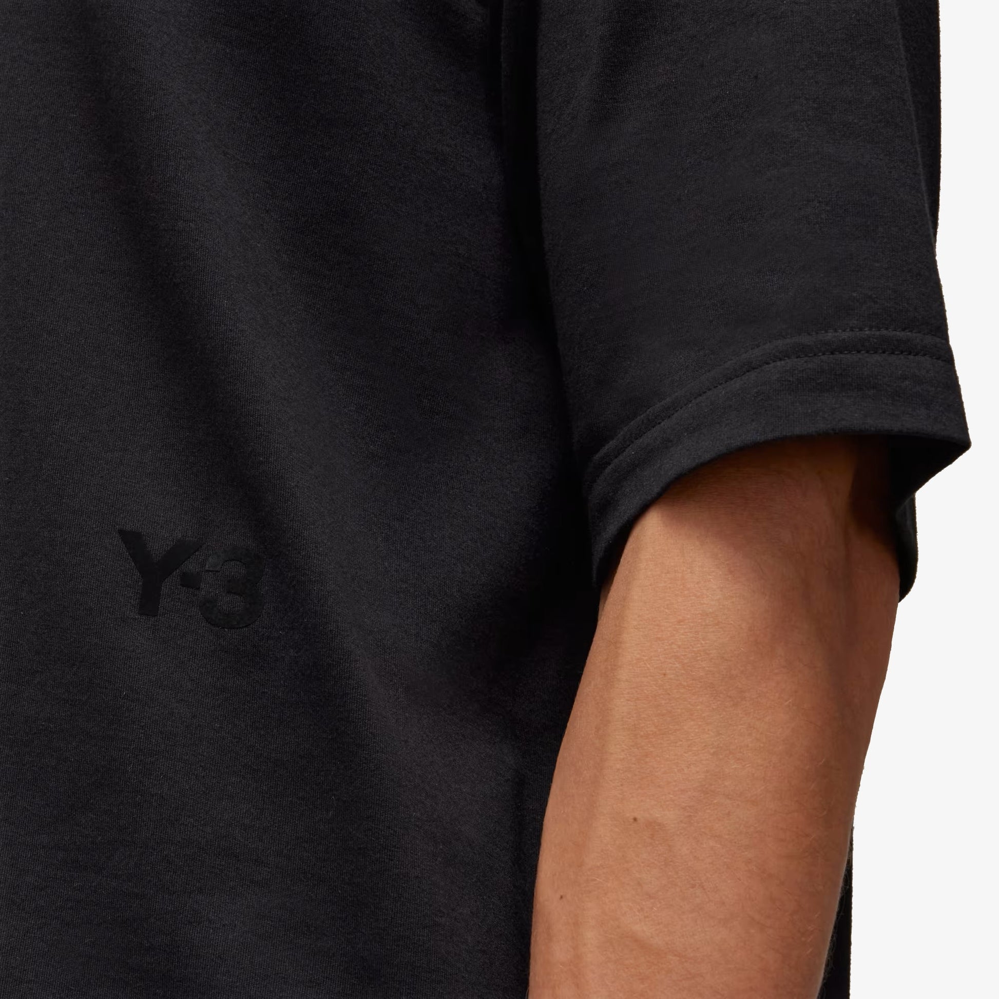 Y-3 |  BOXY SHORT SLEEVE TEE { BLACK