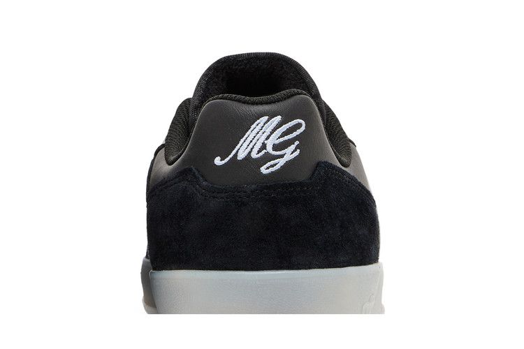adidas Aloha Super Core Black Crystal White Carbon