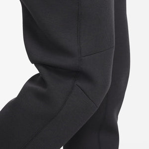 Nike | SPORTSWEAR TECH FLEECE SLIM FIR JOGGERS  { BLACK/BLACK