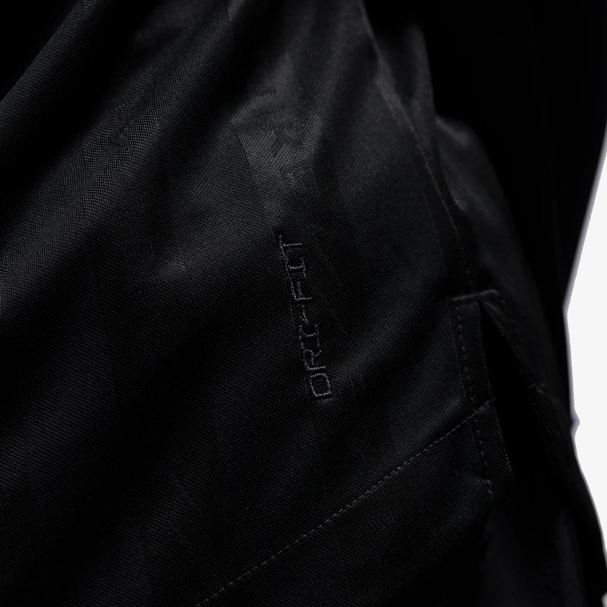 NIKE | AS W NSW CLLCTN DF JQRD LS JSY { BLACK/LT IRON ORE/WHITE