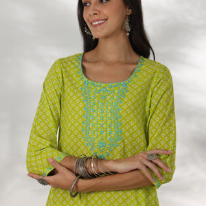 Green Printed Cotton Straight Kurta