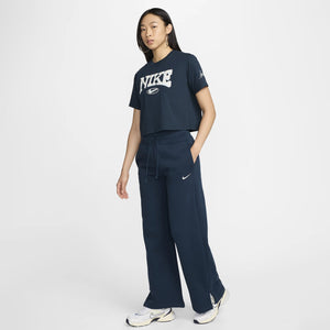 NIKE | SPORTSWEAR LOOSE SHORT-SLEEVE CROPPED T-SHIRT { BLUE