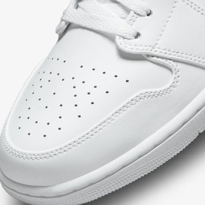JORDAN | AIR JORDAN 1 LOW { WHITE/WHITE-WHITE