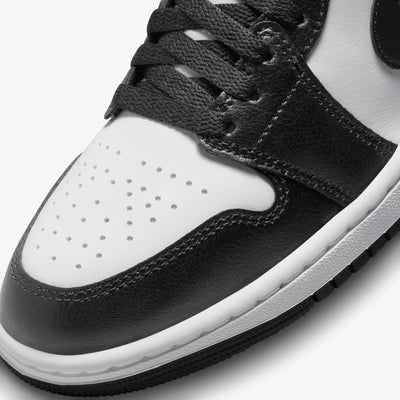 JORDAN | AIR JORDAN 1 MID { WHITE/BLACK-WHITE
