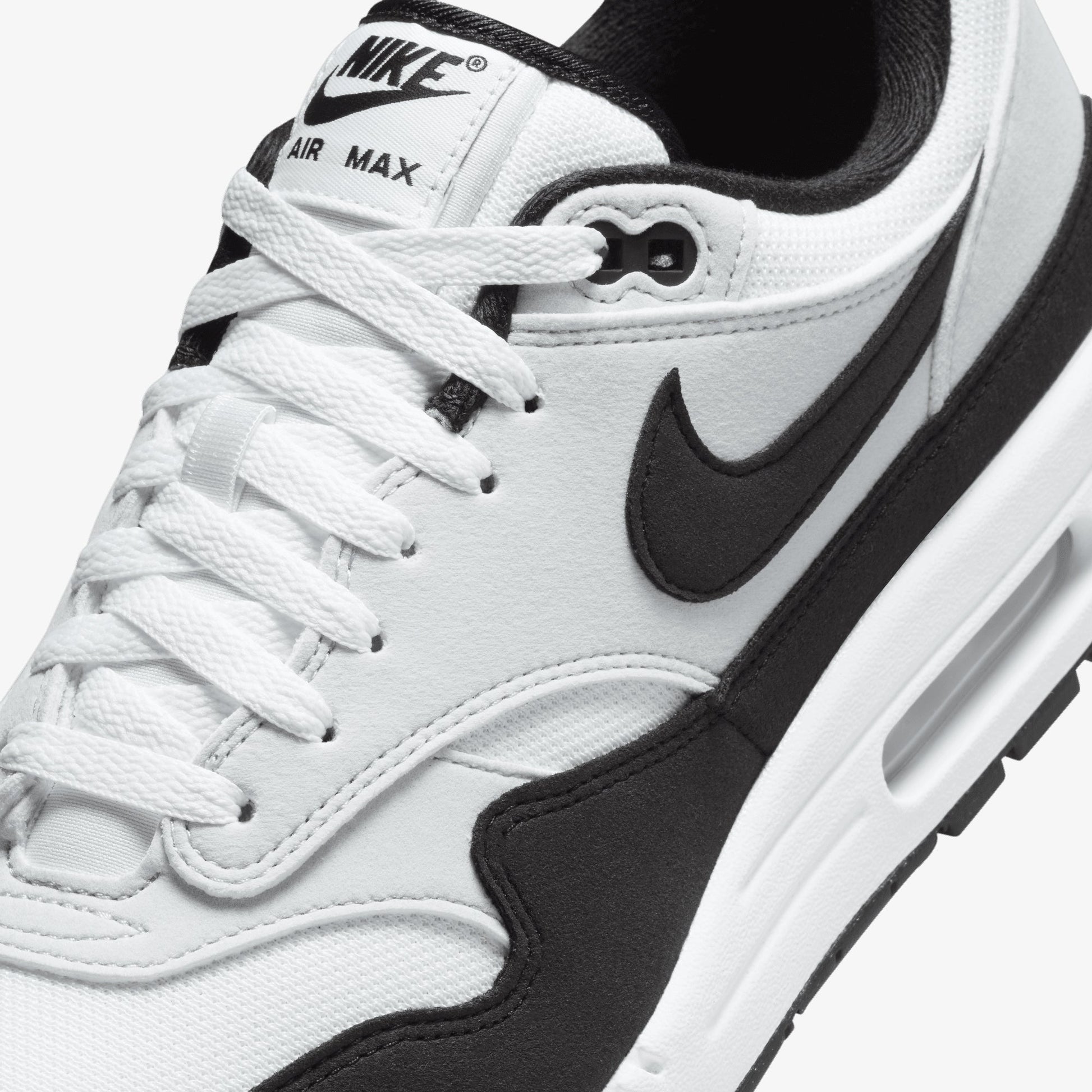 Nike | AIR MAX 1  { WHITE/BLACK-PURE PLATINUM