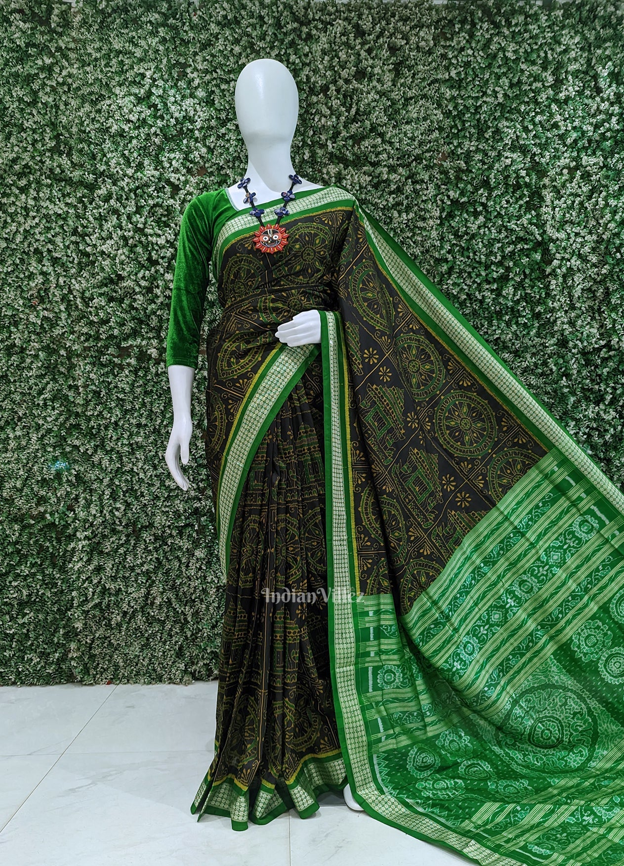 Black Green Konark Theme Sambalpuri Silk Saree