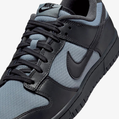 NIKE | DUNK LOW RETRO SE { OFF NOIR/BLACK-SMOKE GREY-ANTHRACITE