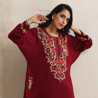 trueBrowns Maroon Kashmiri Embroidered Woollen Phiran Kurta