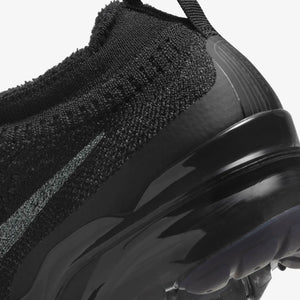 Nike | AIR VAPORMAX 2023 FLYKNIT  { BLACK/ANTHRACITE-BLACK