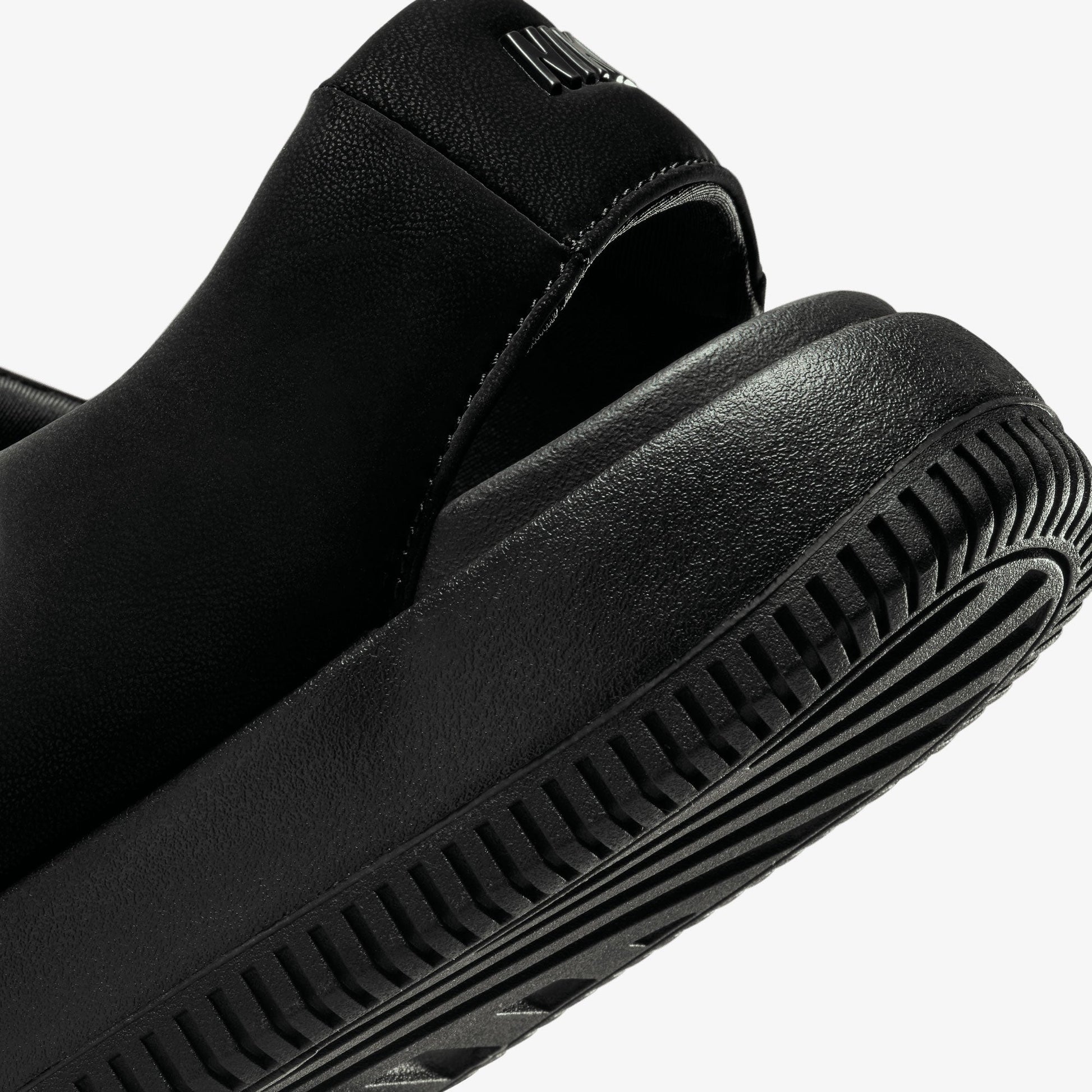 Nike | CALM SANDALS  { BLACK/BLACK-BLACK