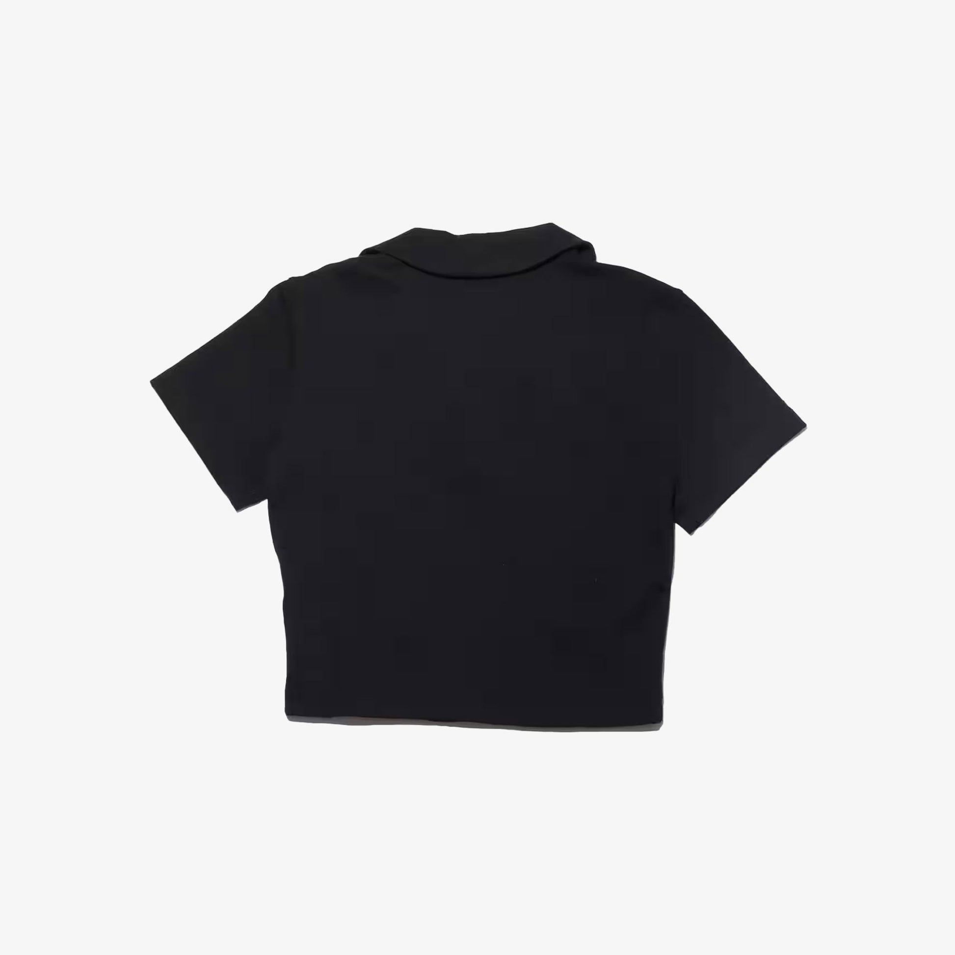 NIKE | SPORTSWEAR ESSENTIAL { BLACK/WHITE