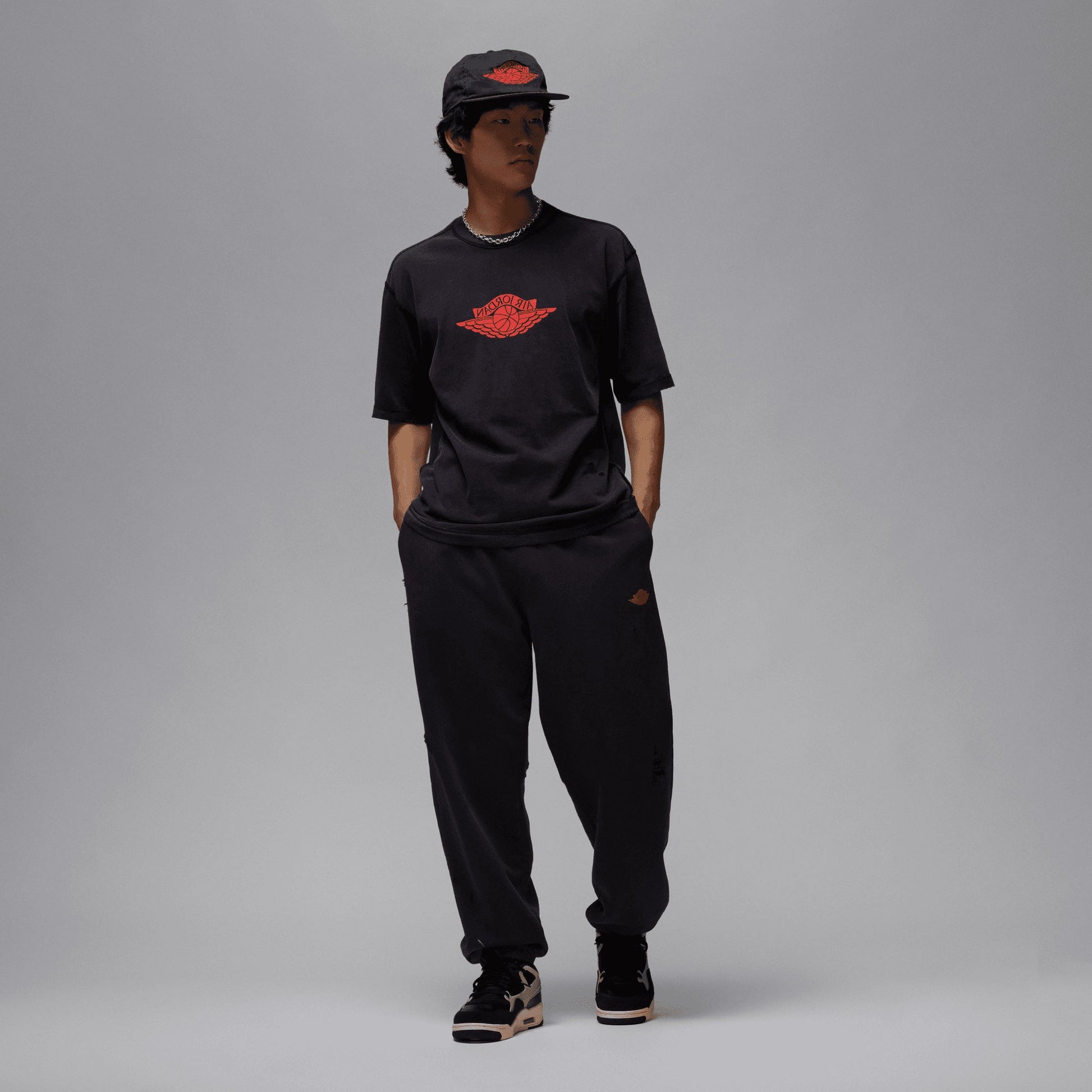 Jordan | RARE AIR T-SHIRT { BLACK/CHILE RED