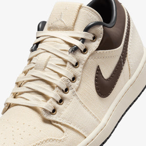 JORDAN | AIR JORDAN 1 LOW PREMIUM { PALE IVORY/BAROQUE BROWN-OFF NOIR