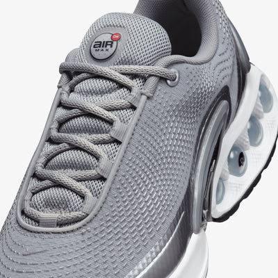 Nike | AIR MAX DN { METALLIC SILVER/METALLIC SILVER-WHITE
