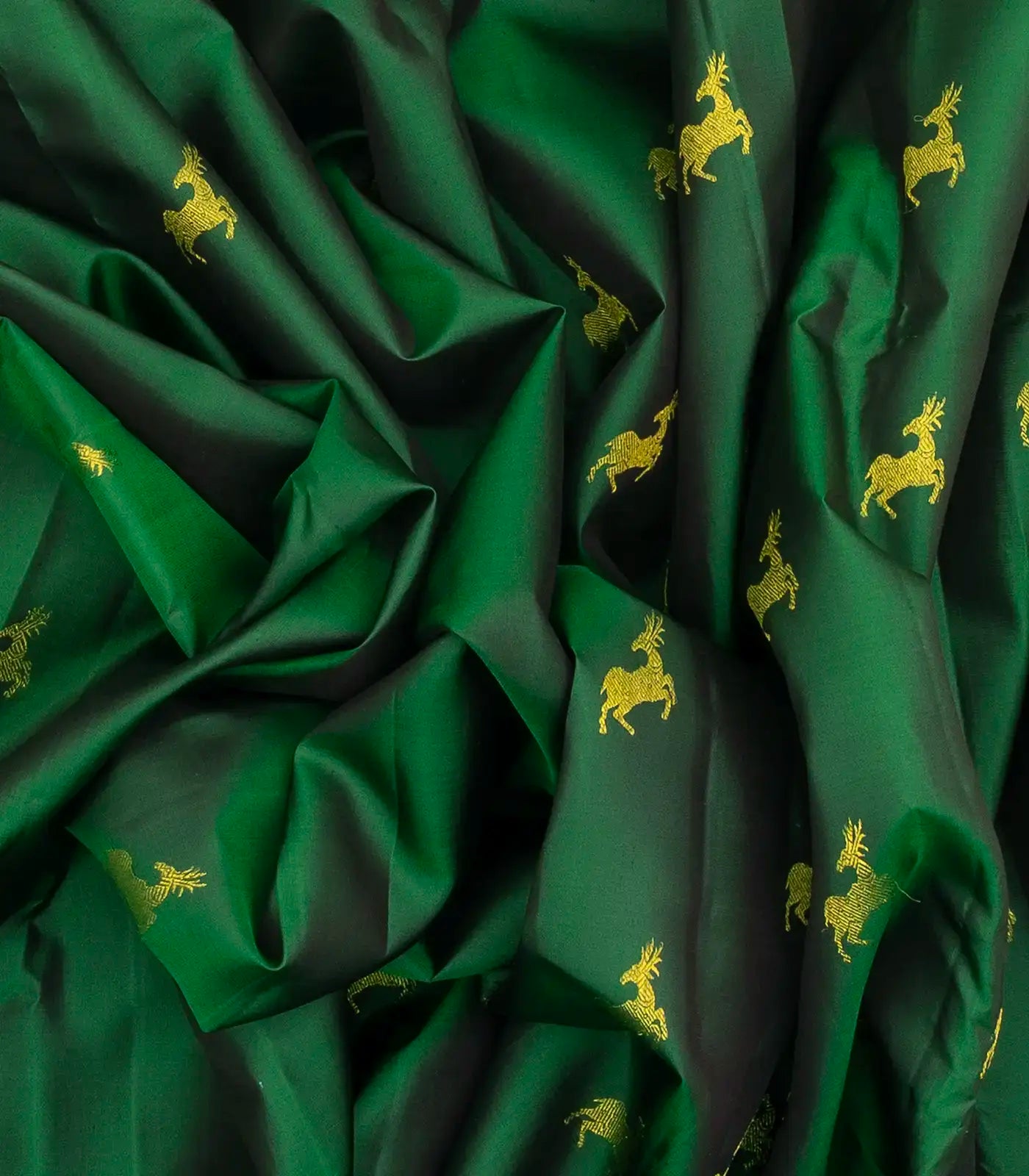 Dark Green Handloom Kanchipuram Silk Saree With Deer Buttas