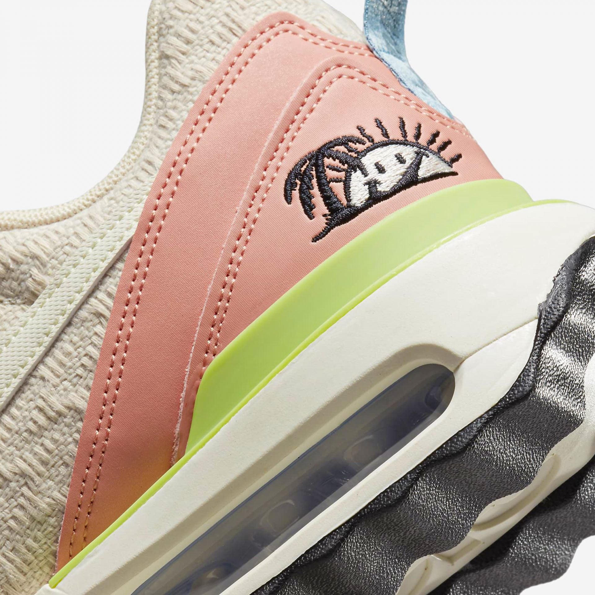 Nike | AIR MAX DAWN SE  { SANDED GOLD / SAIL