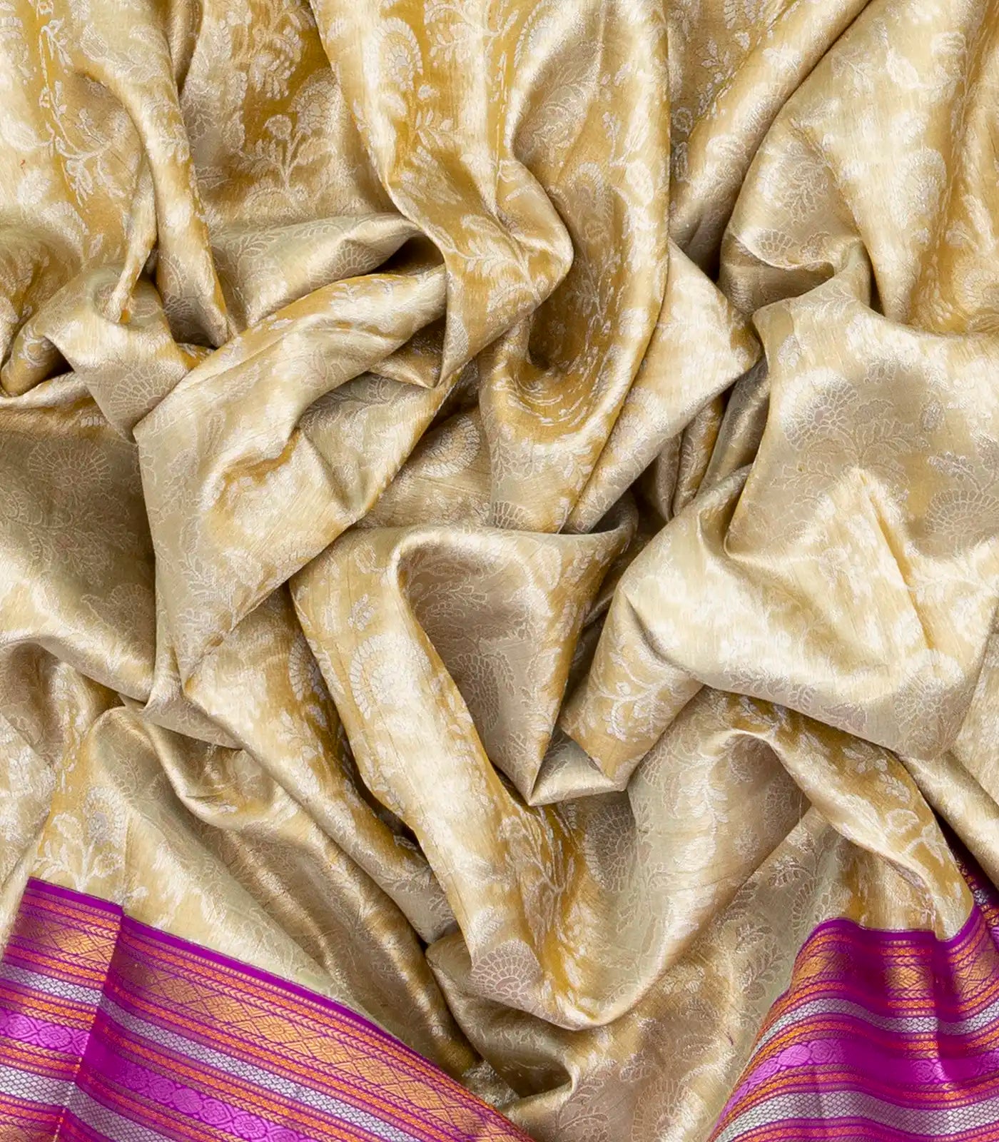 Cream Handloom Kanchipuram Korvai Tissue Silk Saree With Floral Motifs