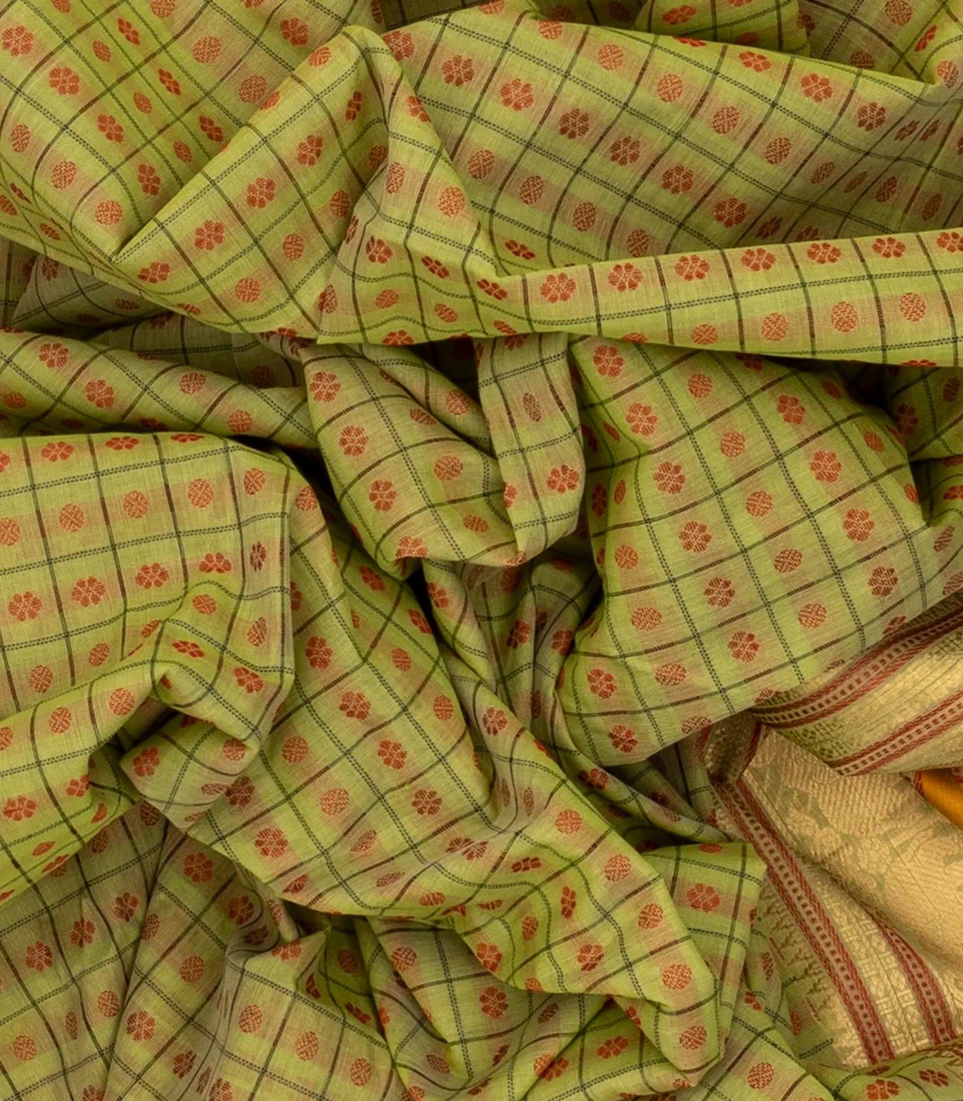 Cardamom Green Handloom Kanchi Cotton Saree With Checks & Kamalam Motifs