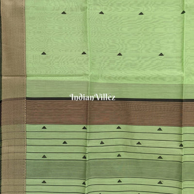 Parrot Green Maheshwari Handloom Saree