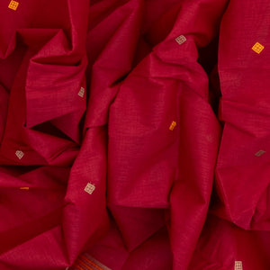 Red Handloom Kanchi Cotton Saree With Diamond Motifs