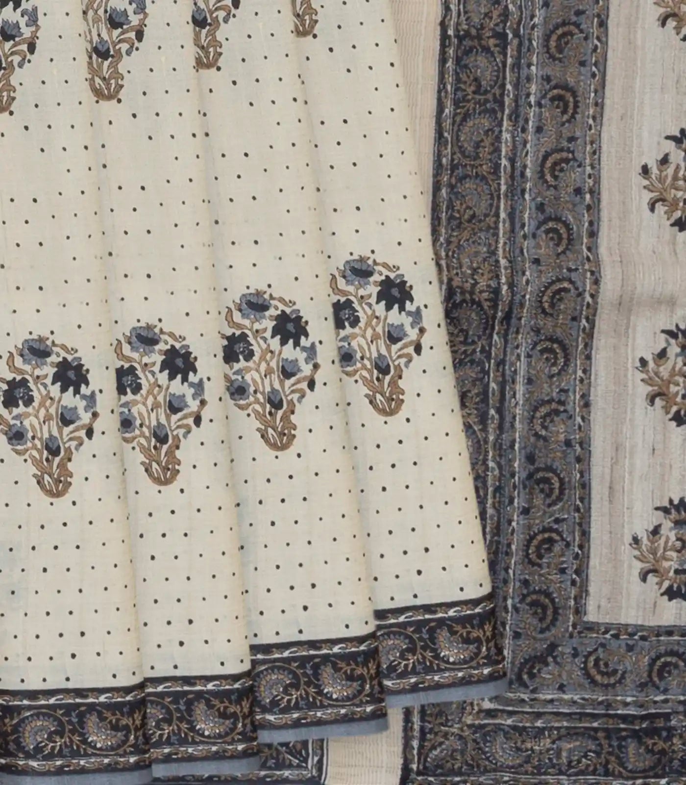 Off White Printed Tussar Silk Saree With Floral Motifs-Off White