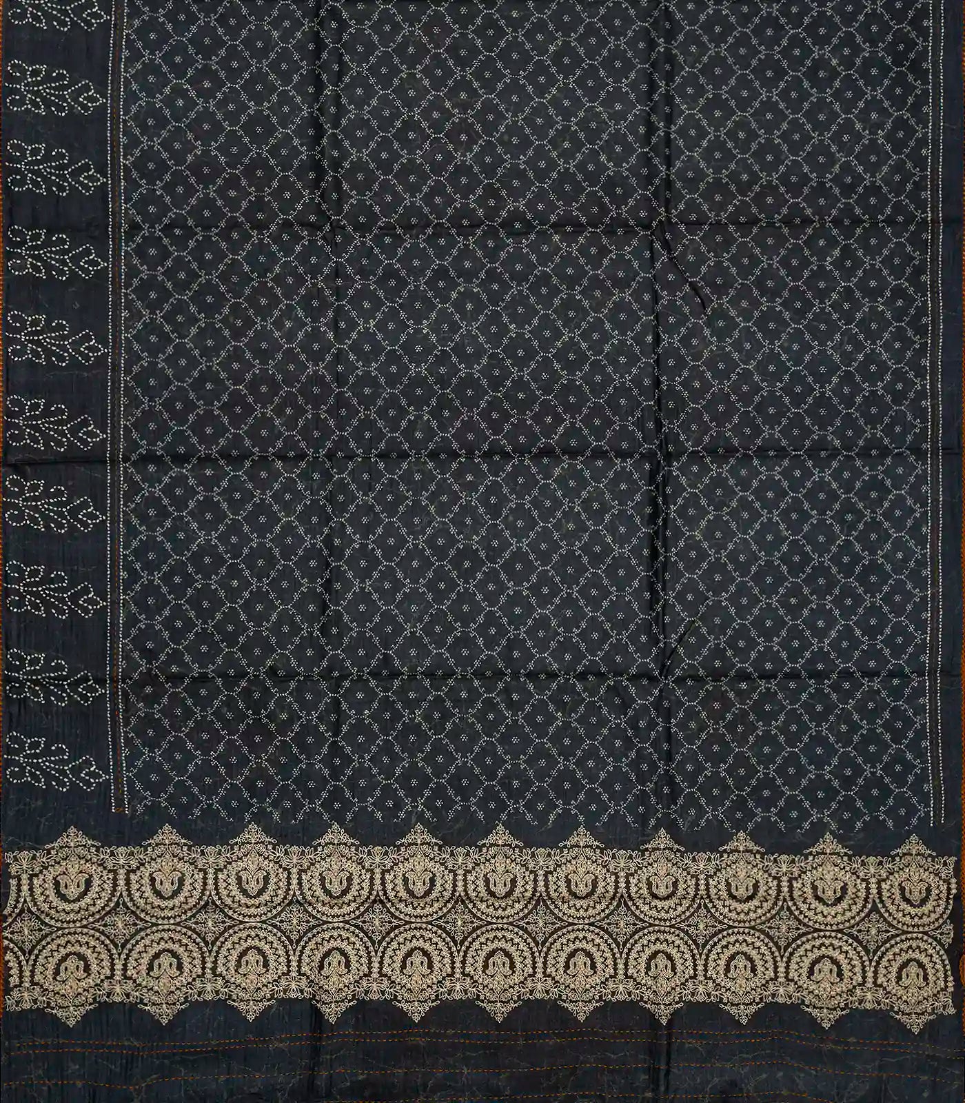 Black Handloom Tussar Silk Saree Printed With Jaal Motifs