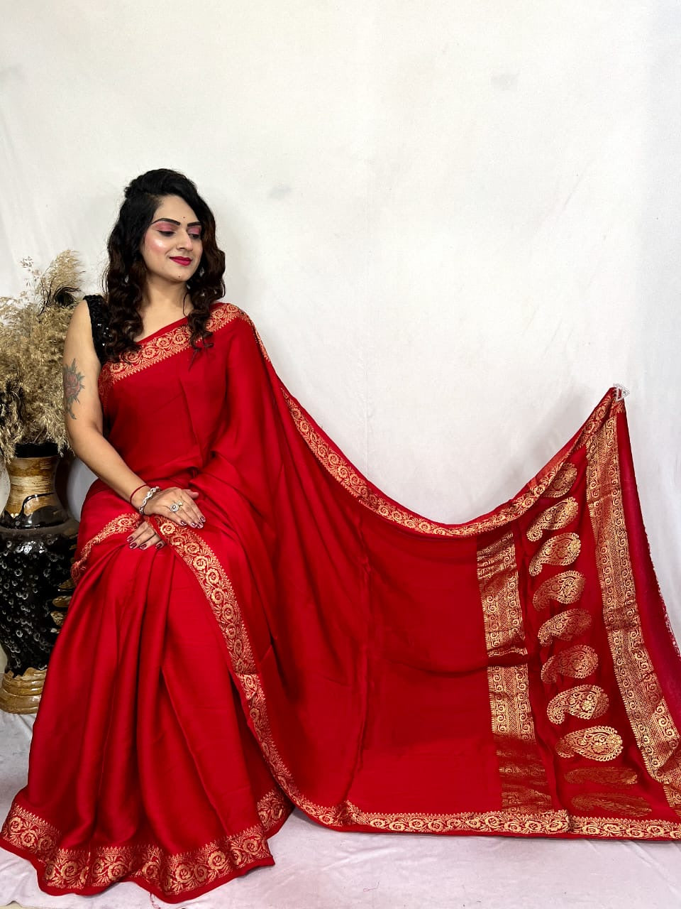 Modal Silk Golden Embroidery work Keri Pallu Saree