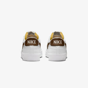 NIKE | NIKE BLAZER LOW '77 VINTAGE { SUMMIT WHITE/CACAO WOW-PHOTON DUST