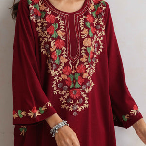 trueBrowns Maroon Kashmiri Embroidered Woollen Phiran Kurta