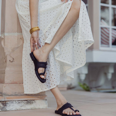 Melanie Black Solid Kolha Flats