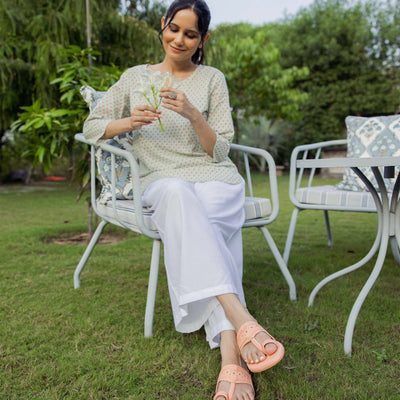 Salmon Peach Solid Kolha Flats