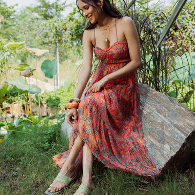 Pale Leaf Kolha Flats