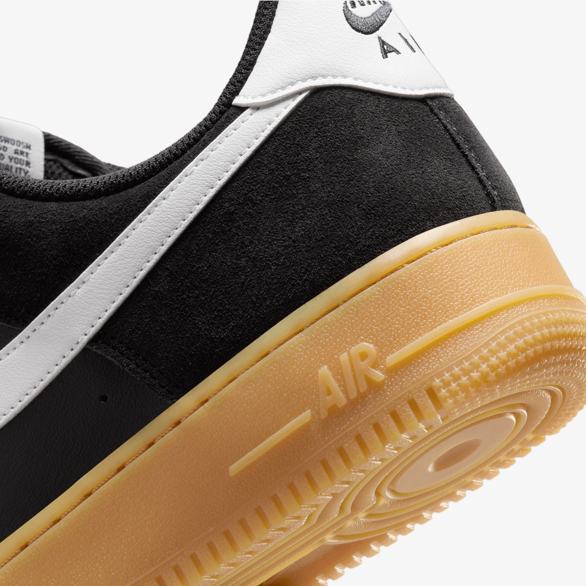 NIKE | AIR FORCE 1'07 LV8 { BLACK/SUMMIT WHITE-GUM LIGHT BROWN