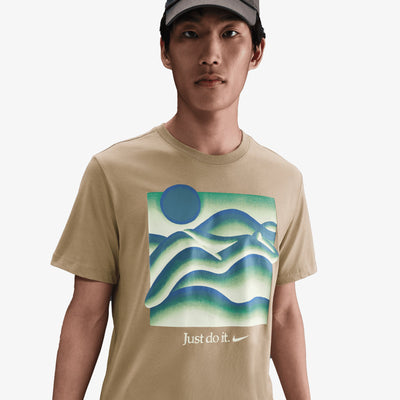 NIKE | SPORTSWEAR T-SHIRT { PARACHUTE BEIGE