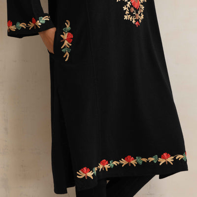 trueBrowns Black Kashmiri Embroidered Woollen Phiran Kurta