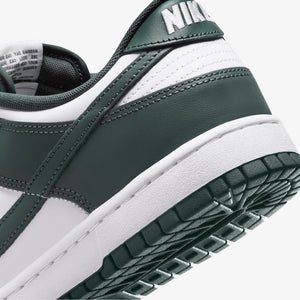 NIKE | DUNK LOW RETRO { WHITE/VINTAGE GREEN-WHITE