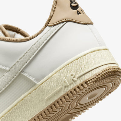 NIKE | AIR FORCE 1'07 LV8 { SUMMIT WHITE/SUMMIT WHITE-KHAKI